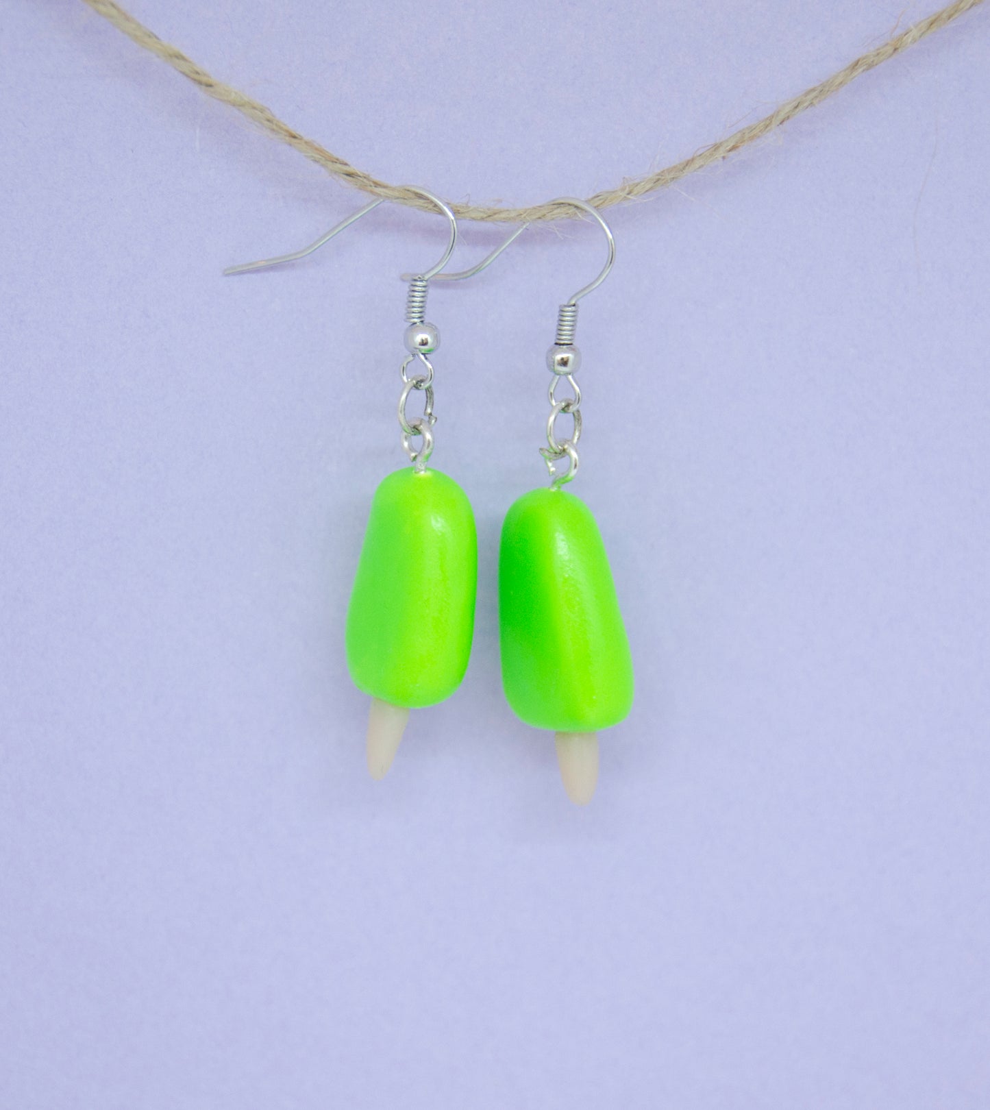 Örhängen piggelinglass