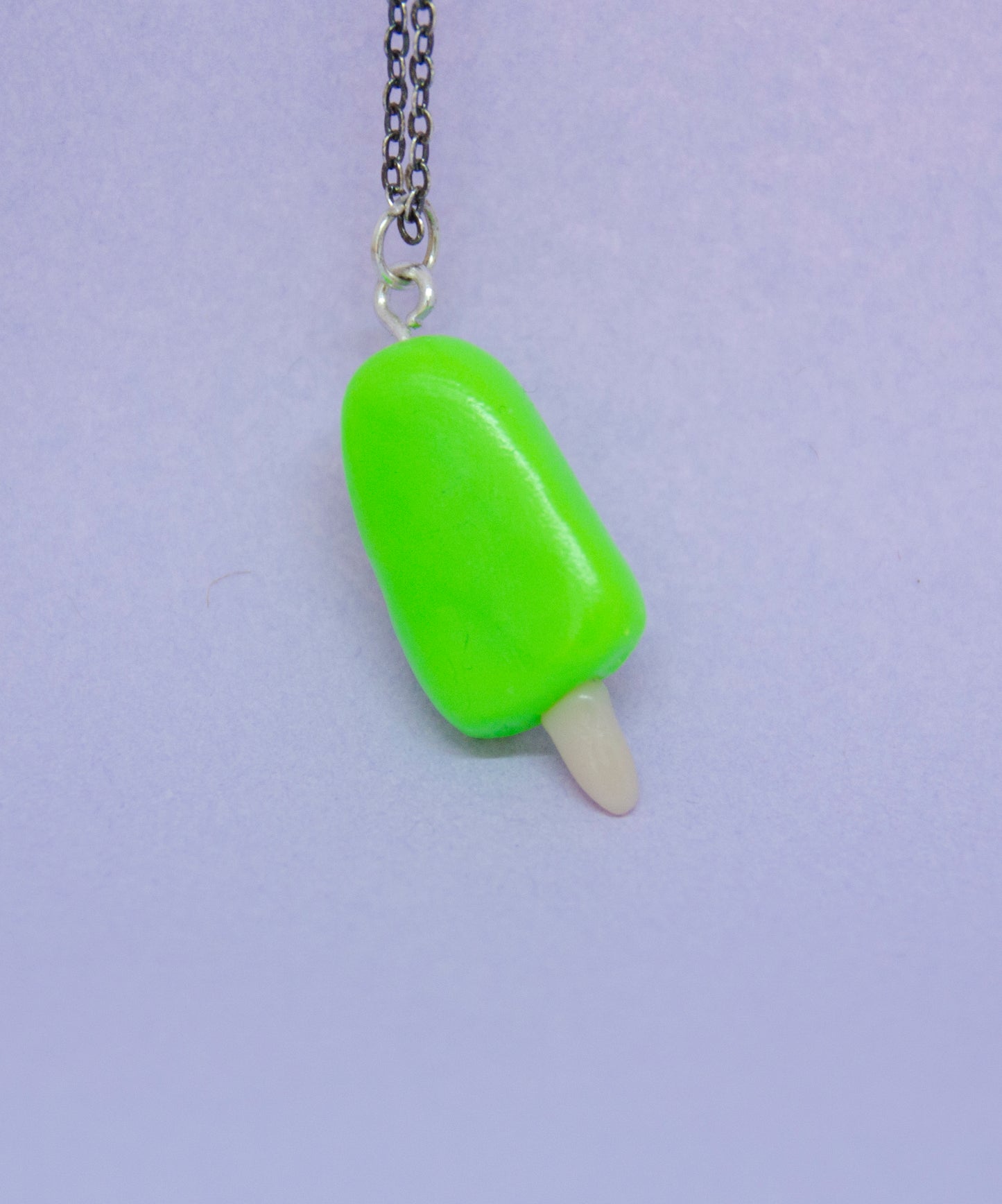 Halsband piggelinglass